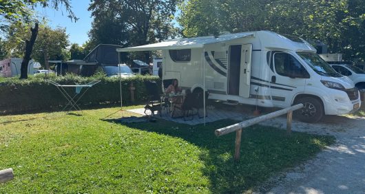 Over ons 3 {{brizy_dc_image_alt imageSrc=